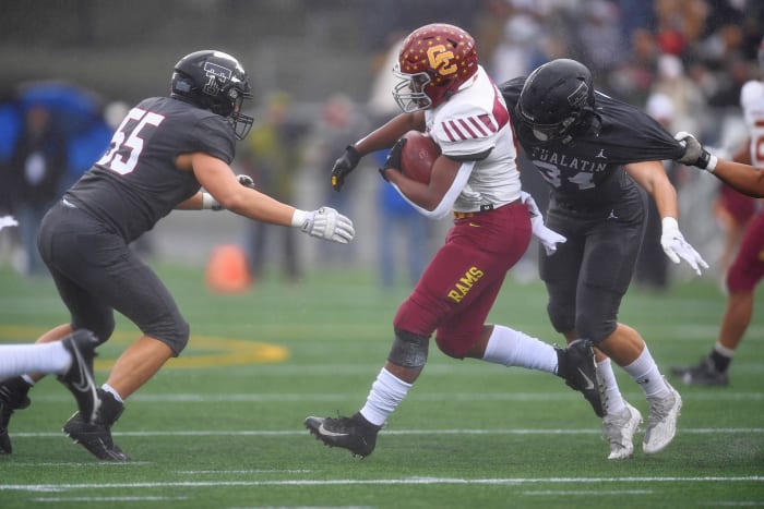 Tualatin.Central-Catholic.6A-football-final.Leon-Neuschwander.25